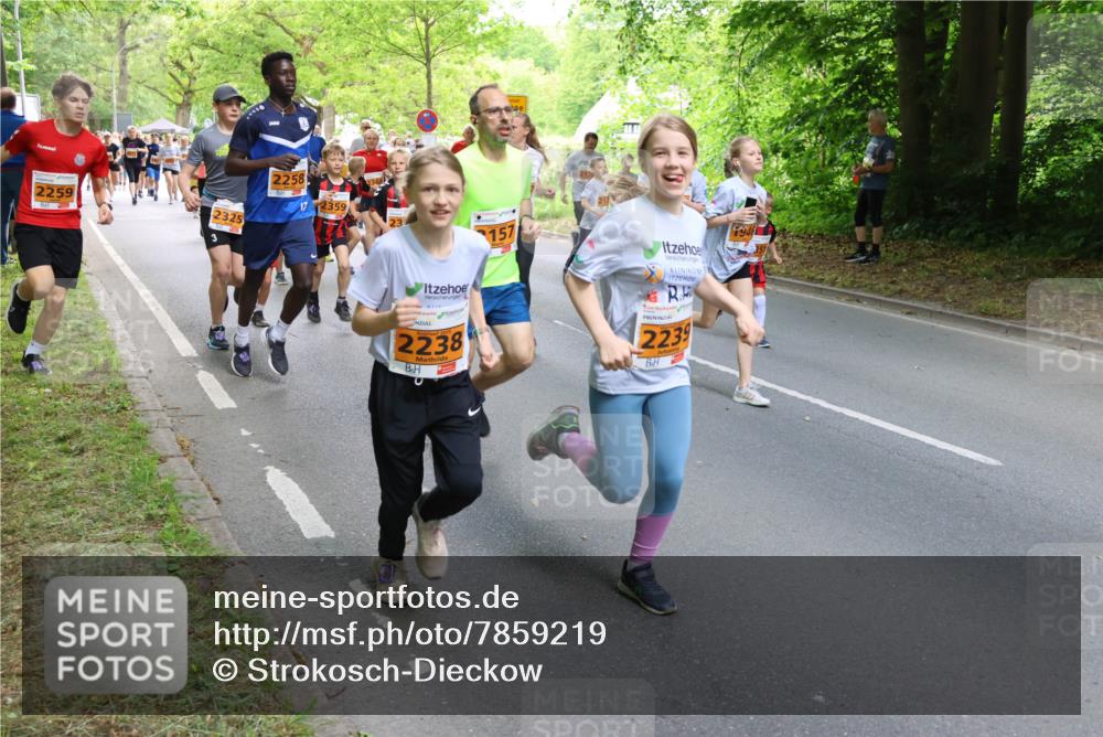 17.05.2025 - Störlauf Strokosch-Dieckow http://msf.ph/oto/7859219 17.05.2025 15:01:19 Laufen 2259, 2325, 2258, 17, 2359, 2238, 157, 2239, 946 meine-sportfotos.de
