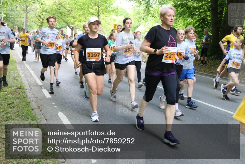 17.05.2025 - Störlauf Strokosch-Dieckow http://msf.ph/oto/7859252 17.05.2025 15:01:27 Laufen 62, 72104, 237, 85, 2397, 2263, 2211, 28, 1956 meine-sportfotos.de