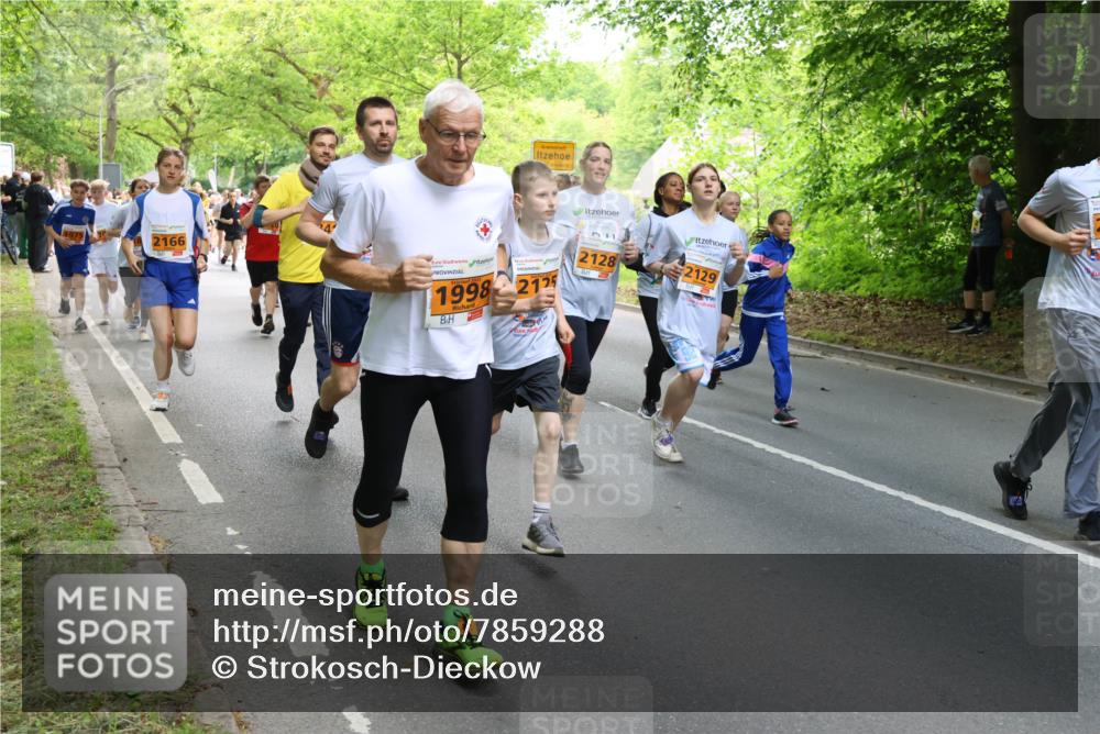17.05.2025 - Störlauf Strokosch-Dieckow http://msf.ph/oto/7859288 17.05.2025 15:01:39 Laufen 1975, 2166, 1998, 2125, 2128, 2129 meine-sportfotos.de