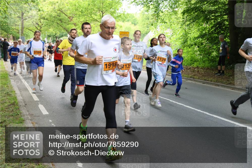17.05.2025 - Störlauf Strokosch-Dieckow http://msf.ph/oto/7859290 17.05.2025 15:01:40 Laufen 2166, 1999, 2125, 2128, 2129 meine-sportfotos.de
