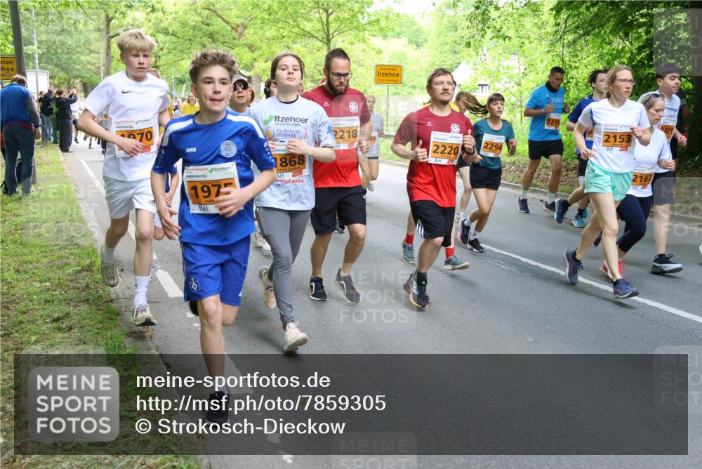 17.05.2025 - Störlauf Strokosch-Dieckow http://msf.ph/oto/7859305 17.05.2025 15:01:42 Laufen 70, 1975, 1868, 3, 2218, 2220, 2294, 2153, 2167 meine-sportfotos.de