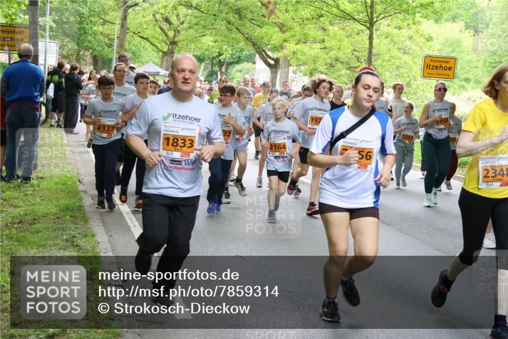17.05.2025 - Störlauf Strokosch-Dieckow http://msf.ph/oto/7859314 17.05.2025 15:01:48 Laufen 20, 2127, 1833, 192, 2164, 2025, 56, 841, 2063, 2348 meine-sportfotos.de