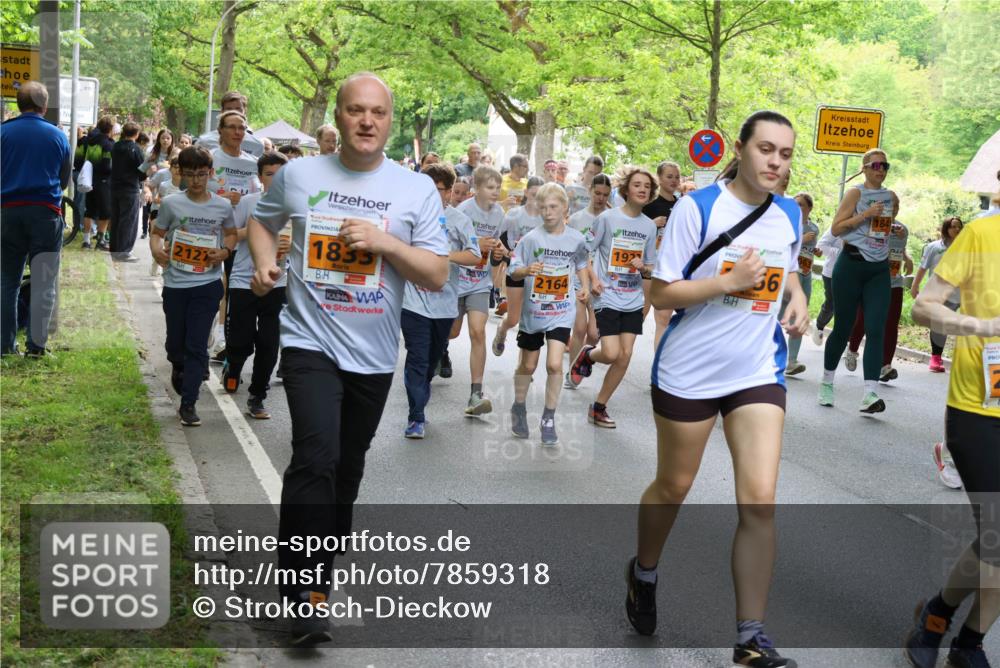 17.05.2025 - Störlauf Strokosch-Dieckow http://msf.ph/oto/7859318 17.05.2025 15:01:48 Laufen 212, 192, 1833, 2164, 36, 063 meine-sportfotos.de