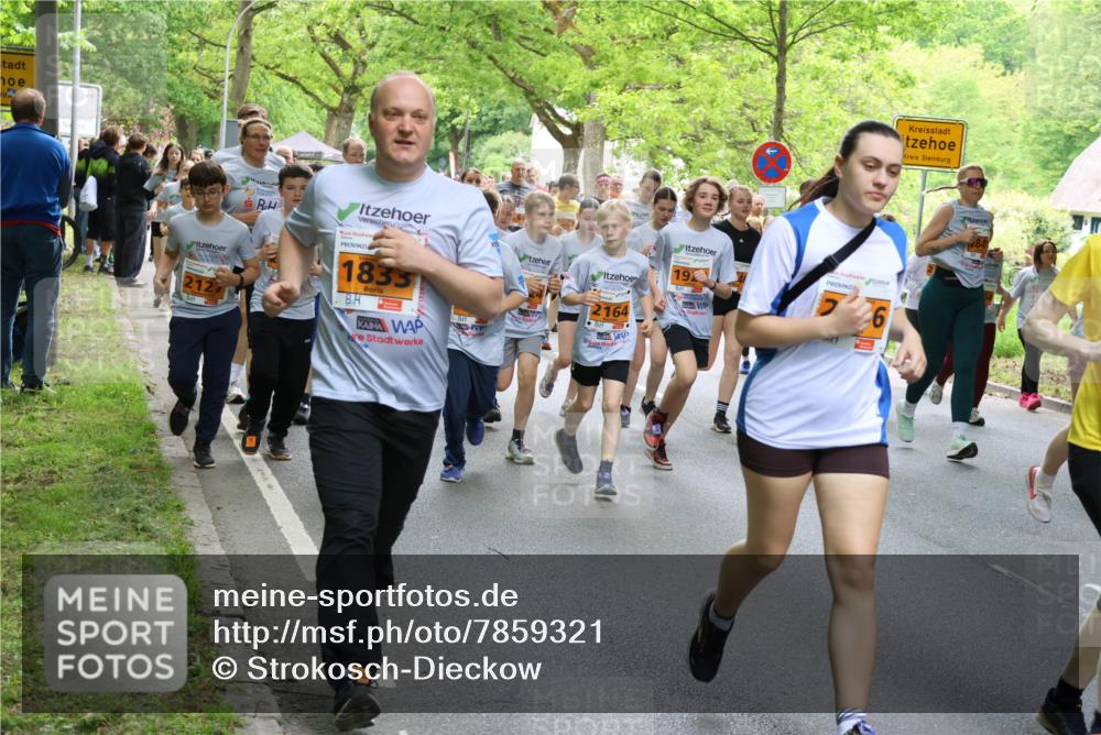 17.05.2025 - Störlauf Strokosch-Dieckow http://msf.ph/oto/7859321 17.05.2025 15:01:48 Laufen 2127, 1833, 2164, 193, 76, 757 meine-sportfotos.de
