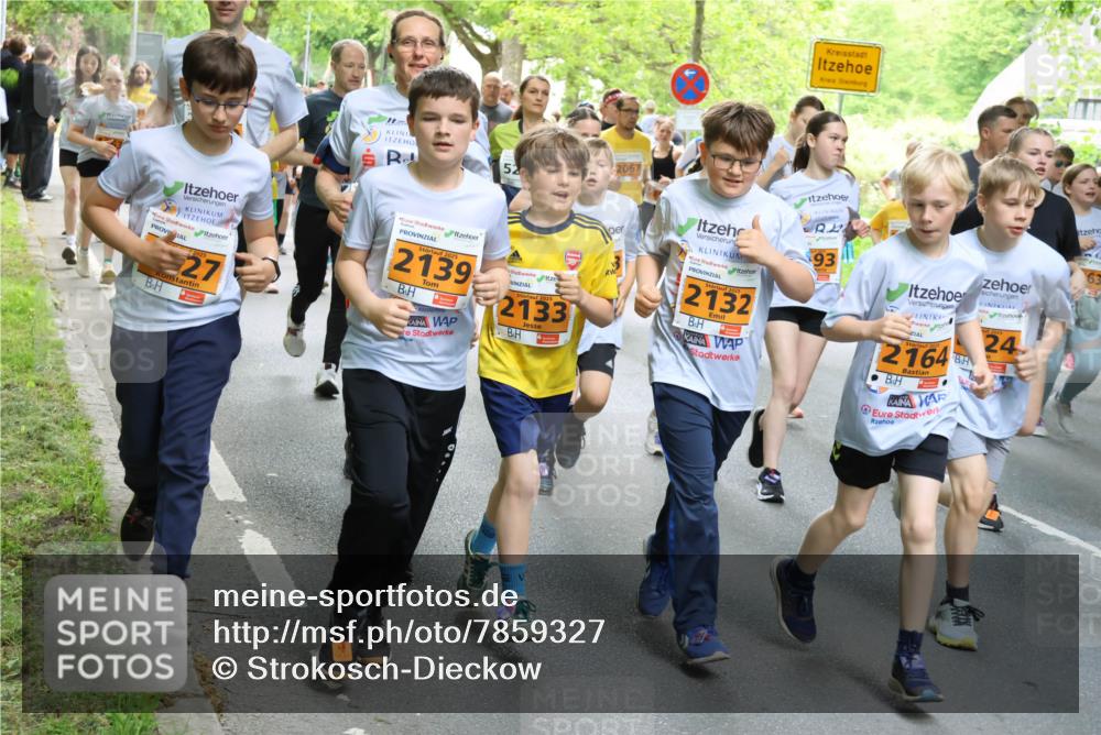 17.05.2025 - Störlauf Strokosch-Dieckow http://msf.ph/oto/7859327 17.05.2025 15:01:50 Laufen 52, 2067, 27, 2025, 2139, 2025, 2133, 2025, 2132, 93, 2025, 2164, 63, 24 meine-sportfotos.de