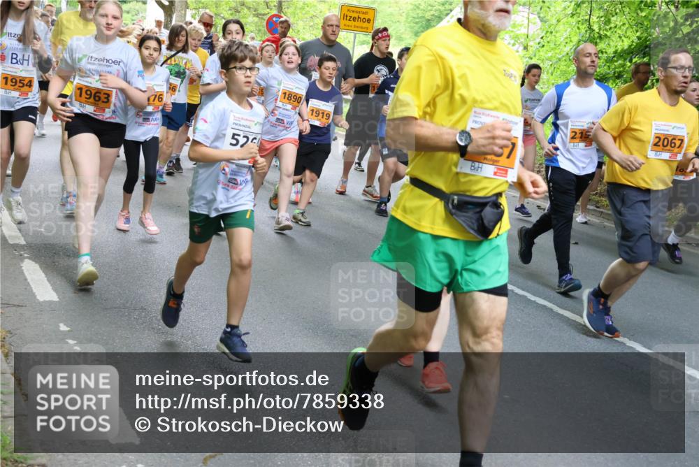 17.05.2025 - Störlauf Strokosch-Dieckow http://msf.ph/oto/7859338 17.05.2025 15:01:53 Laufen 1954, 1963, 176, 52, 1890, 1919, 215, 2067 meine-sportfotos.de
