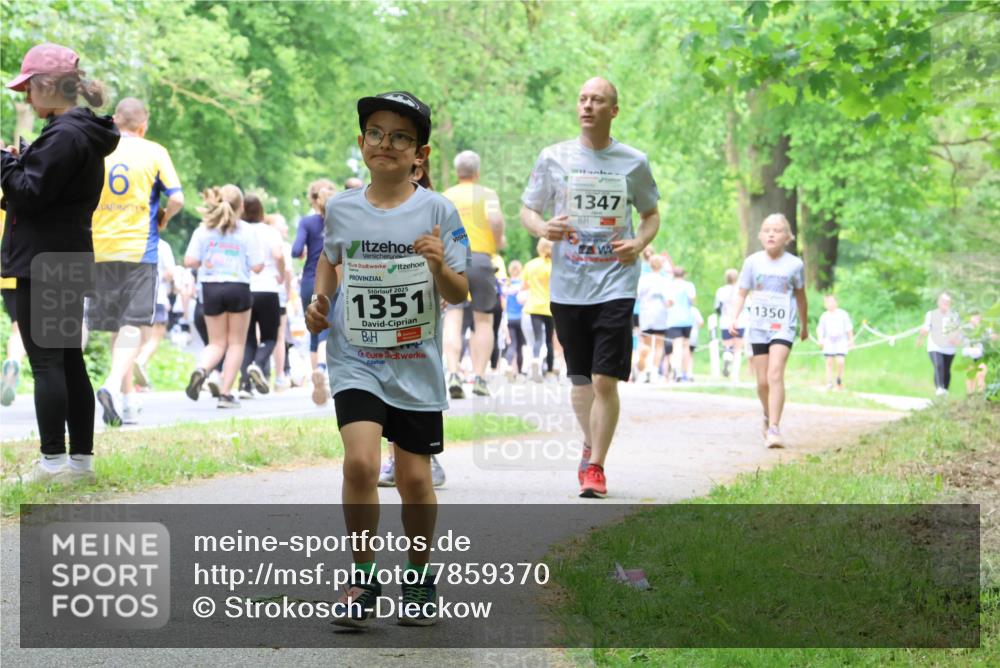 17.05.2025 - Störlauf Strokosch-Dieckow http://msf.ph/oto/7859370 17.05.2025 15:02:28 Laufen 2025, 1351, 1347, 1350 meine-sportfotos.de