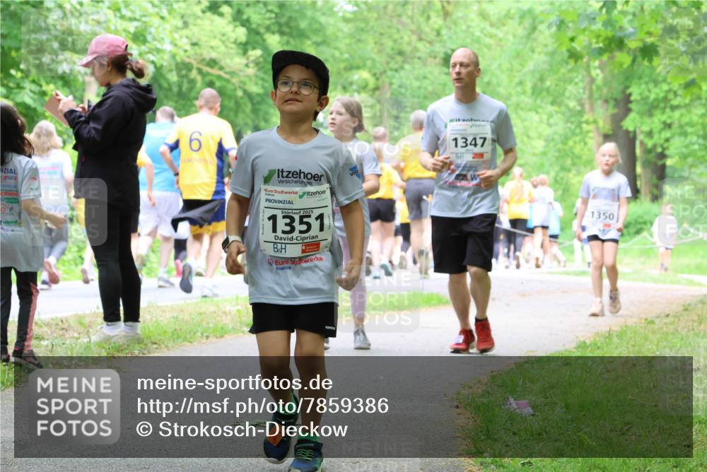17.05.2025 - Störlauf Strokosch-Dieckow http://msf.ph/oto/7859386 17.05.2025 15:02:28 Laufen 2025, 1351, 1347, 1350 meine-sportfotos.de