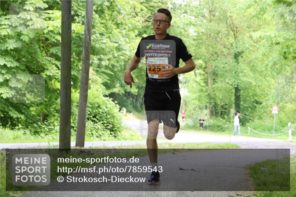 17.05.2025 - Störlauf Strokosch-Dieckow http://msf.ph/oto/7859543 17.05.2025 15:19:41 Laufen 1, 2019, 2251 meine-sportfotos.de