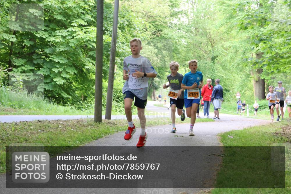 17.05.2025 - Störlauf Strokosch-Dieckow http://msf.ph/oto/7859767 17.05.2025 15:22:29 Laufen 2375, 2137, 2141 meine-sportfotos.de