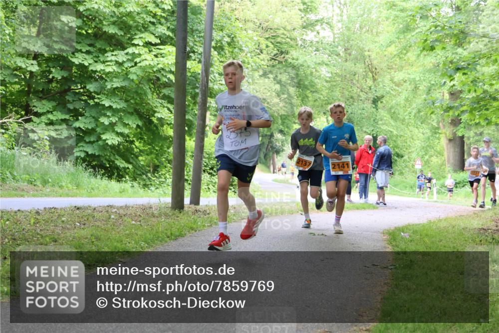 17.05.2025 - Störlauf Strokosch-Dieckow http://msf.ph/oto/7859769 17.05.2025 15:22:29 Laufen 2575, 2137, 2141 meine-sportfotos.de