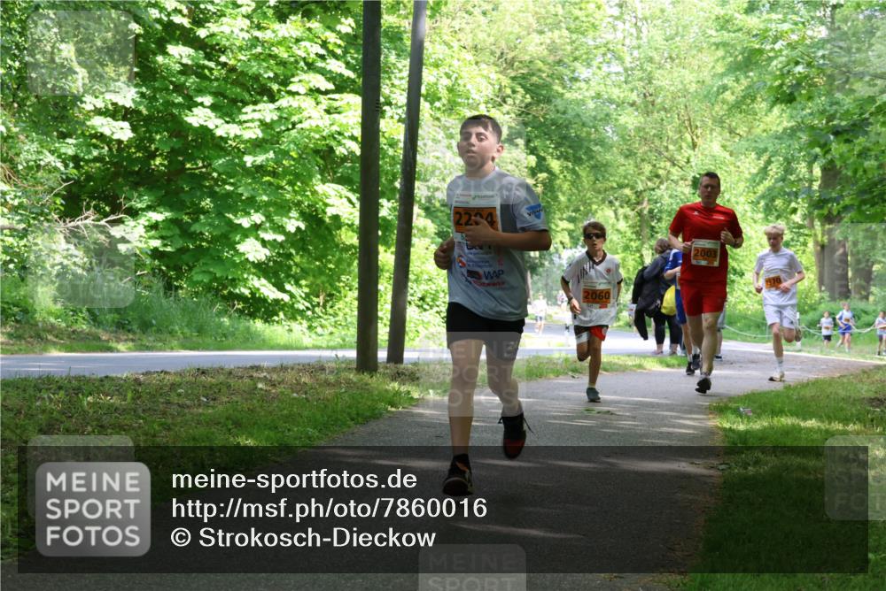 17.05.2025 - Störlauf Strokosch-Dieckow http://msf.ph/oto/7860016 17.05.2025 15:23:46 Laufen 2234, 2060, 2003 meine-sportfotos.de