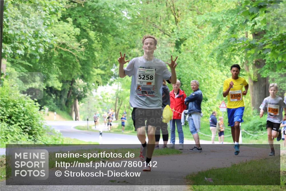 17.05.2025 - Störlauf Strokosch-Dieckow http://msf.ph/oto/7860142 17.05.2025 15:24:13 Laufen 5258, 2300, 2366 meine-sportfotos.de