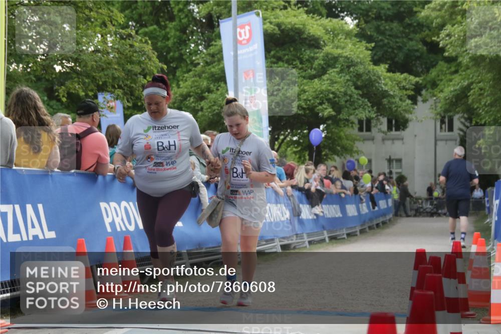 17.05.2025 - Störlauf H.Heesch http://msf.ph/oto/7860608 17.05.2025 15:12:00 Ziel  meine-sportfotos.de