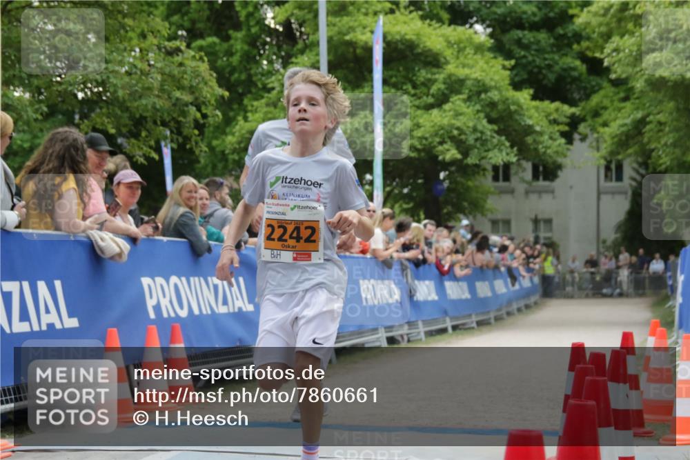 17.05.2025 - Störlauf H.Heesch http://msf.ph/oto/7860661 17.05.2025 15:22:00 Ziel  meine-sportfotos.de