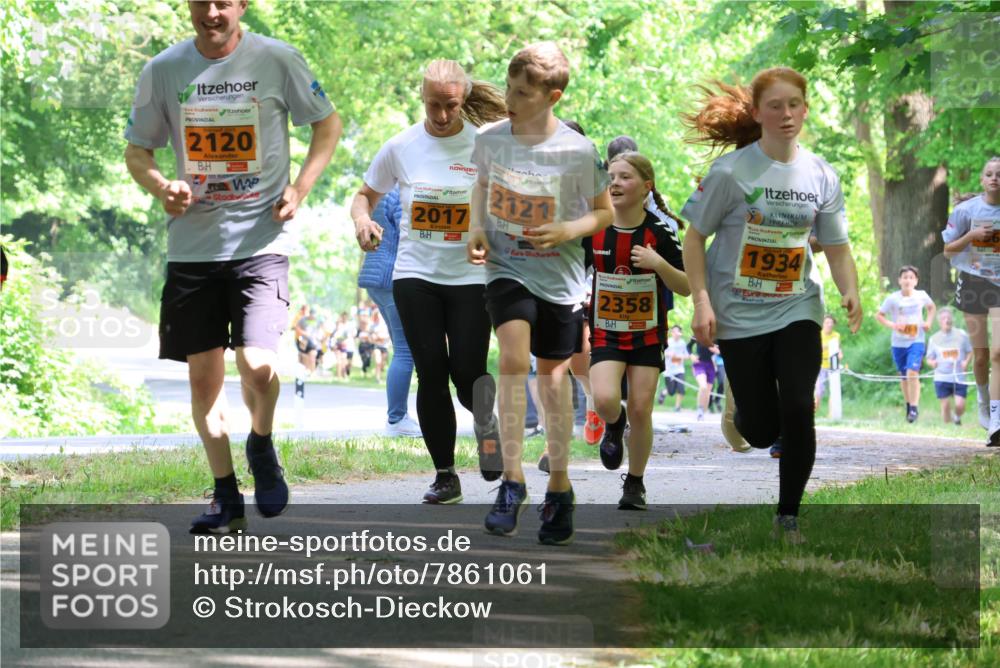 17.05.2025 - Störlauf Strokosch-Dieckow http://msf.ph/oto/7861061 17.05.2025 15:27:18 Laufen 2120, 2017, 2121, 2358, 1934 meine-sportfotos.de