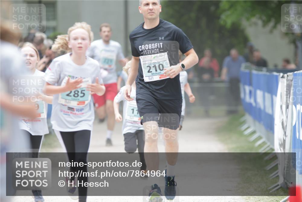 17.05.2025 - Störlauf H.Heesch http://msf.ph/oto/7864964 17.05.2025 13:42:11 Ziel  meine-sportfotos.de