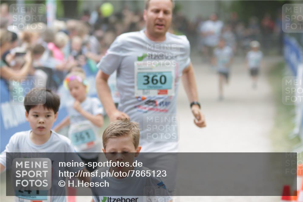 17.05.2025 - Störlauf H.Heesch http://msf.ph/oto/7865123 17.05.2025 13:42:21 Ziel  meine-sportfotos.de