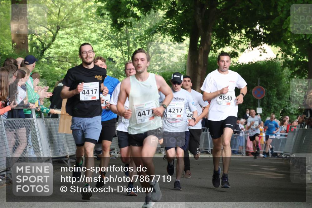17.05.2025 - Störlauf Strokosch-Dieckow http://msf.ph/oto/7867719 17.05.2025 18:48:58 Ziel 4417, 4477, 4217, 48, 4640, 790 meine-sportfotos.de