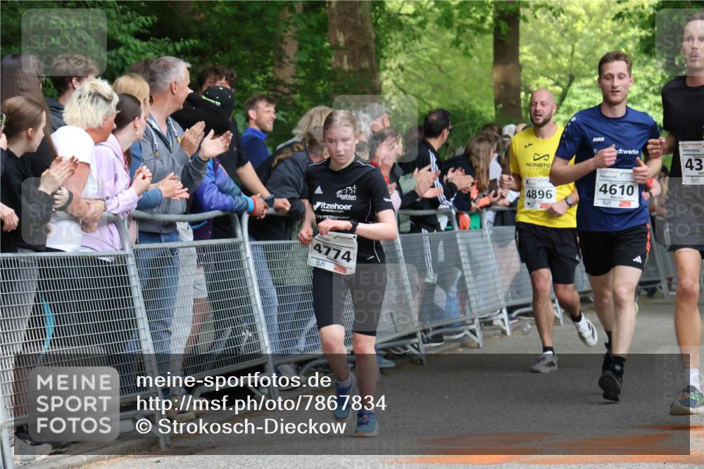 17.05.2025 - Störlauf Strokosch-Dieckow http://msf.ph/oto/7867834 17.05.2025 18:49:36 Ziel 4774, 4896, 4610, 43 meine-sportfotos.de
