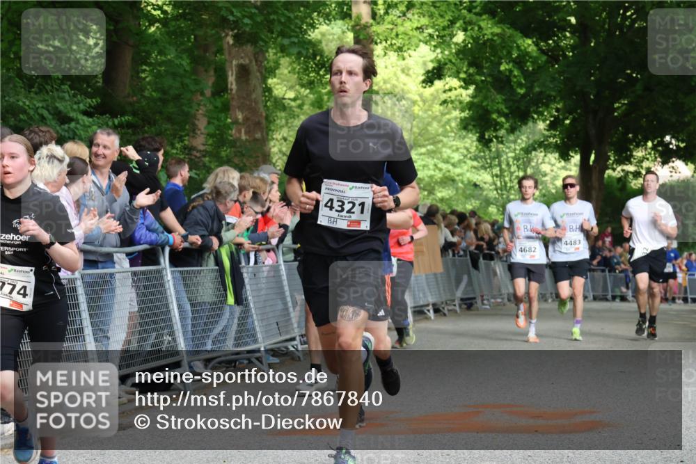 17.05.2025 - Störlauf Strokosch-Dieckow http://msf.ph/oto/7867840 17.05.2025 18:49:37 Ziel 2025, 274, 2025, 4321, 4483, 4682 meine-sportfotos.de