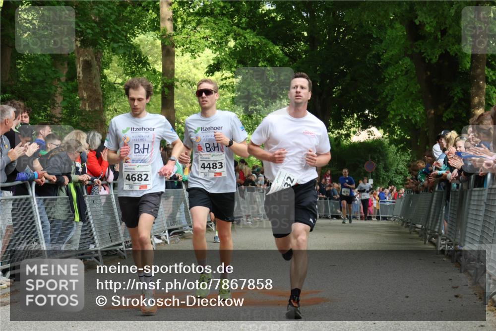 17.05.2025 - Störlauf Strokosch-Dieckow http://msf.ph/oto/7867858 17.05.2025 18:49:41 Ziel 4682, 4483, 4675 meine-sportfotos.de
