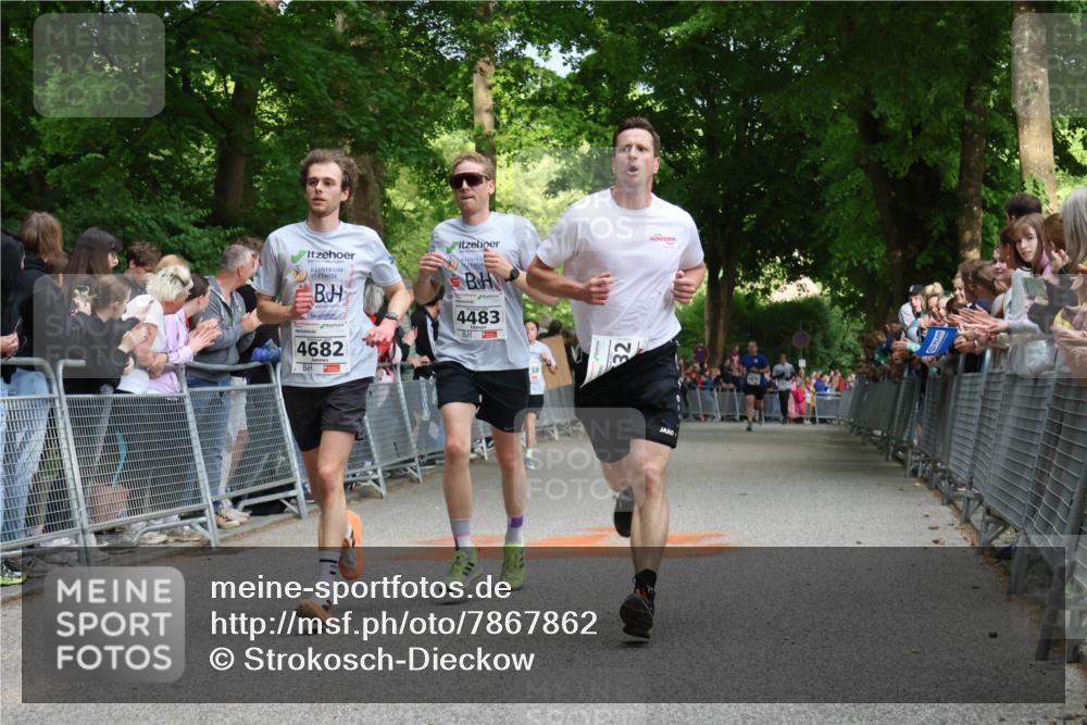 17.05.2025 - Störlauf Strokosch-Dieckow http://msf.ph/oto/7867862 17.05.2025 18:49:42 Ziel 4682, 4483, 38, 321 meine-sportfotos.de