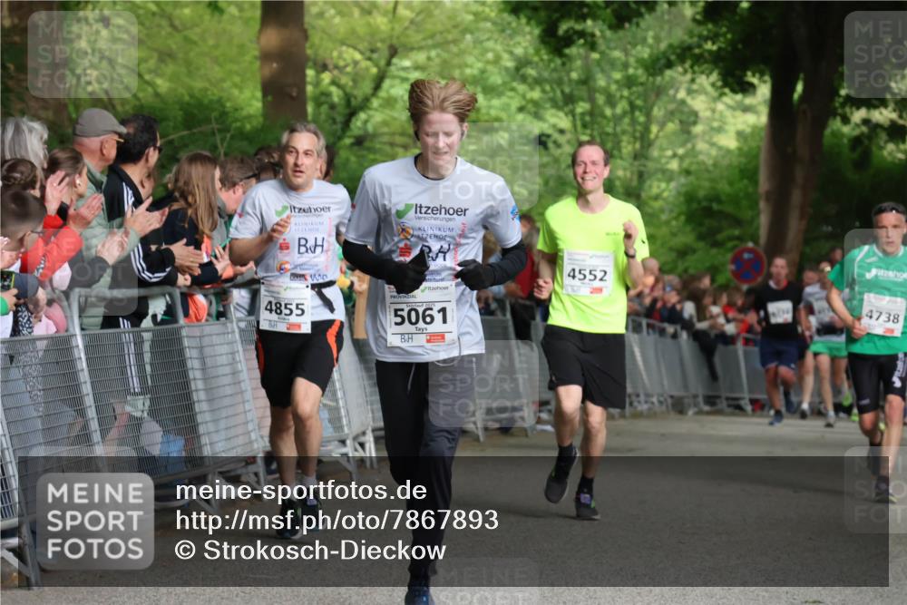17.05.2025 - Störlauf Strokosch-Dieckow http://msf.ph/oto/7867893 17.05.2025 18:49:58 Ziel 11, 4855, 5061, 4552, 627, 4738 meine-sportfotos.de
