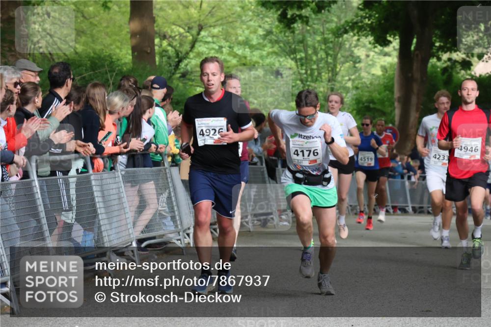 17.05.2025 - Störlauf Strokosch-Dieckow http://msf.ph/oto/7867937 17.05.2025 18:50:08 Ziel 4926, 4176, 4519, 4233, 4946 meine-sportfotos.de