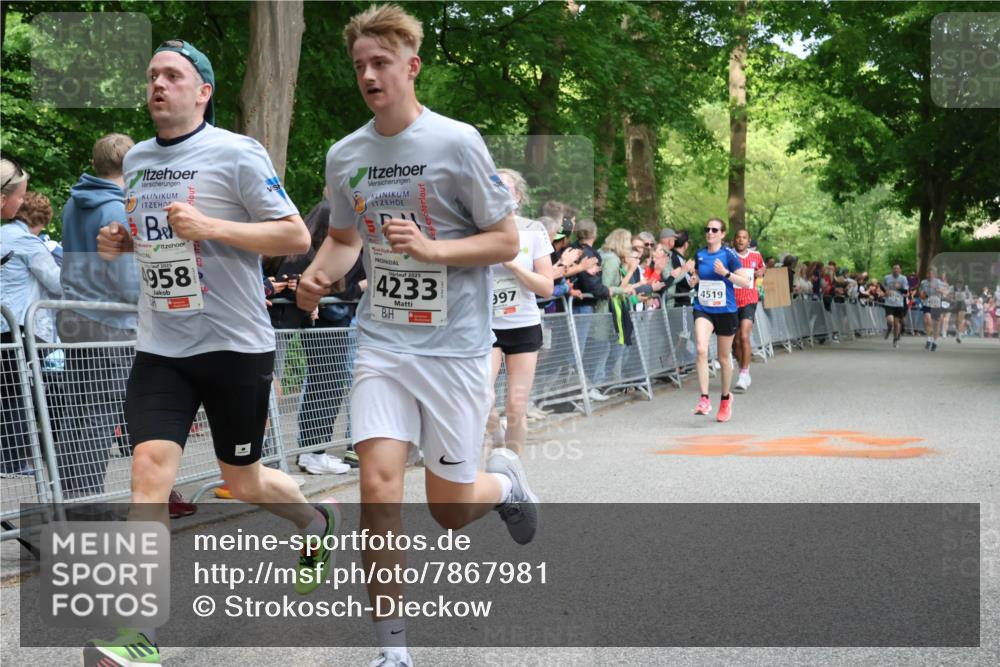 17.05.2025 - Störlauf Strokosch-Dieckow http://msf.ph/oto/7867981 17.05.2025 18:50:15 Ziel 4958, 4233, 997, 4519 meine-sportfotos.de