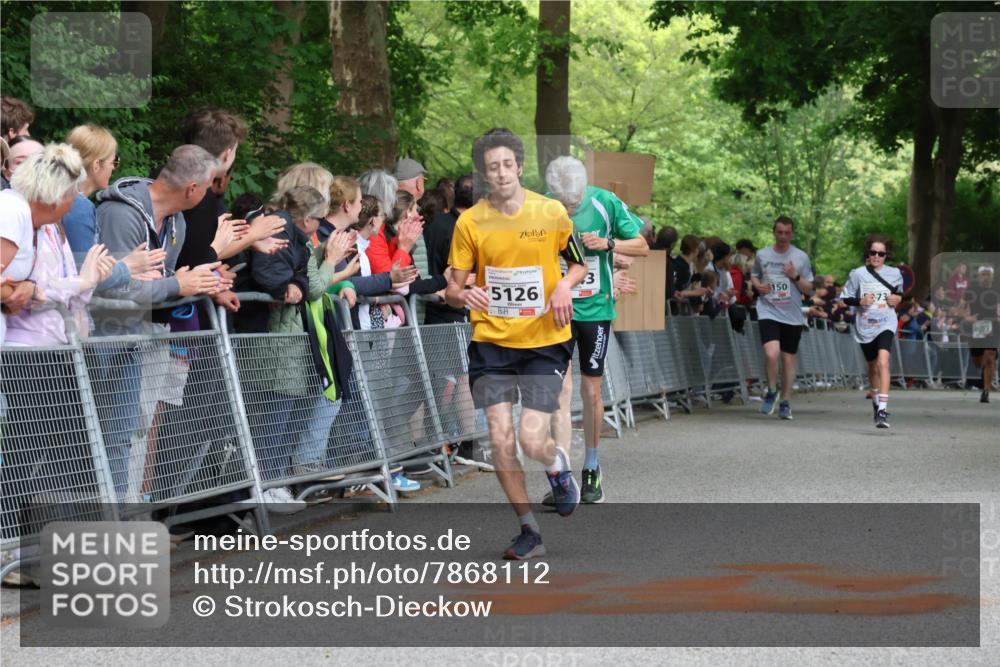 17.05.2025 - Störlauf Strokosch-Dieckow http://msf.ph/oto/7868112 17.05.2025 18:51:01 Ziel 5126, 3, 150, 73, 4907 meine-sportfotos.de