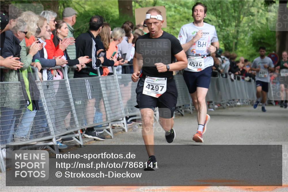 17.05.2025 - Störlauf Strokosch-Dieckow http://msf.ph/oto/7868141 17.05.2025 18:51:09 Ziel 4297, 4576, 4481, 4546 meine-sportfotos.de