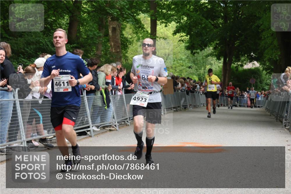17.05.2025 - Störlauf Strokosch-Dieckow http://msf.ph/oto/7868461 17.05.2025 18:52:59 Ziel 4611, 4923, 4673 meine-sportfotos.de