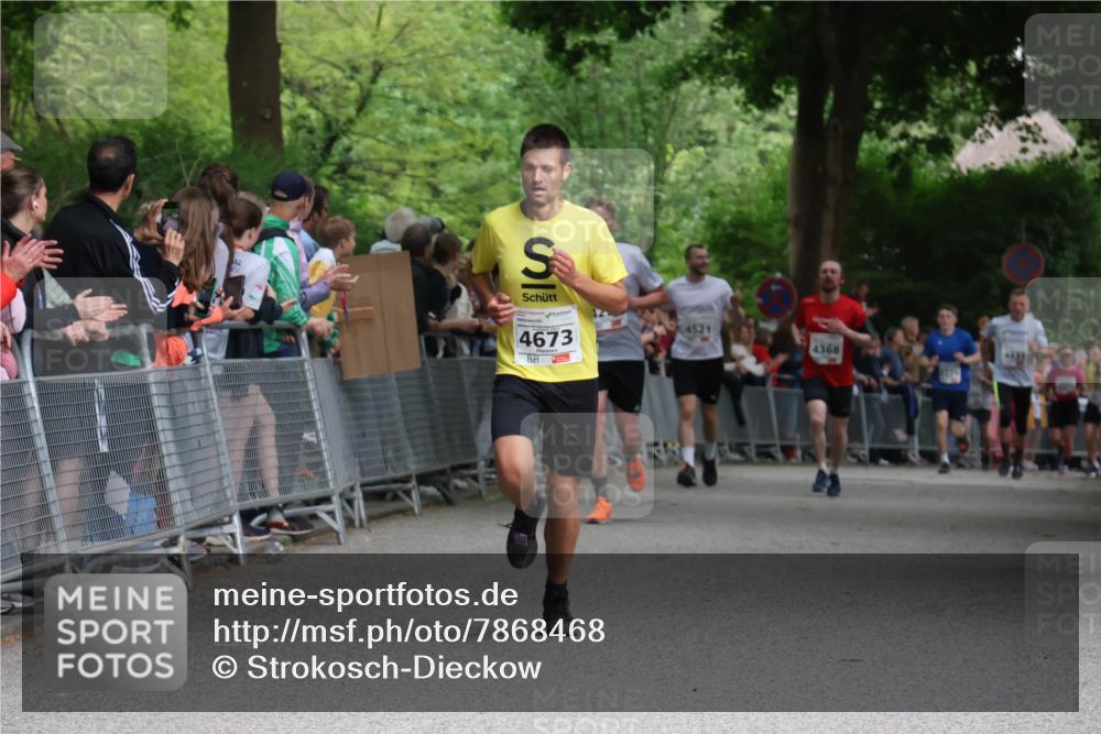 17.05.2025 - Störlauf Strokosch-Dieckow http://msf.ph/oto/7868468 17.05.2025 18:53:01 Ziel 4673, 4521, 4368 meine-sportfotos.de