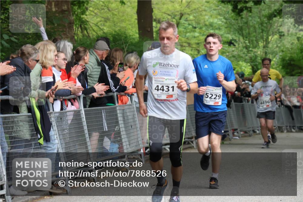 17.05.2025 - Störlauf Strokosch-Dieckow http://msf.ph/oto/7868526 17.05.2025 18:53:14 Ziel 2025, 4431, 5229, 4496 meine-sportfotos.de