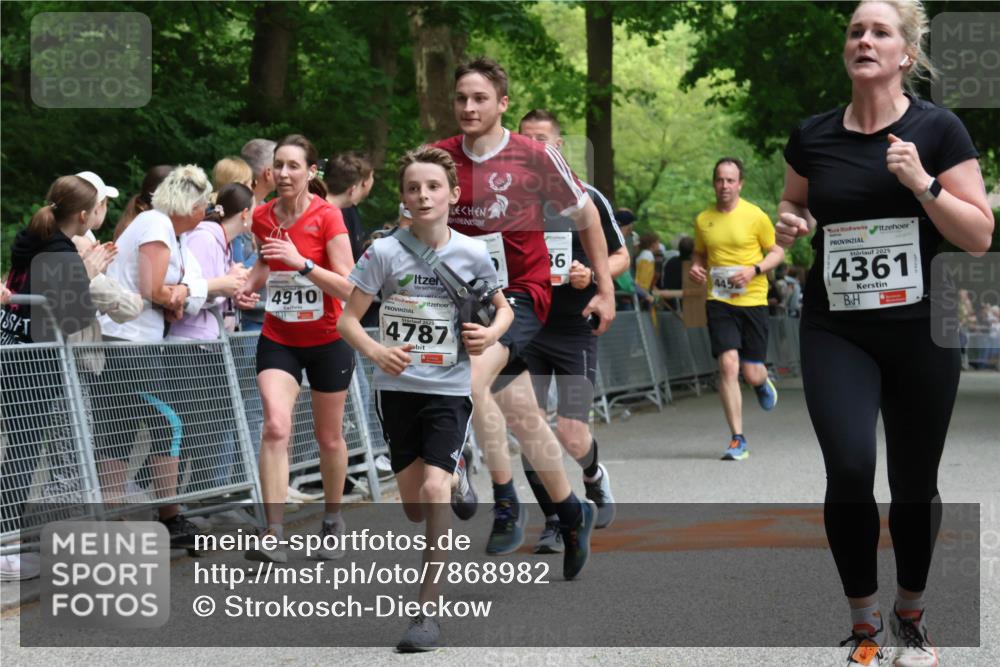 17.05.2025 - Störlauf Strokosch-Dieckow http://msf.ph/oto/7868982 17.05.2025 18:55:24 Ziel 4910, 2025, 4787, 36, 445, 2025, 4361 meine-sportfotos.de