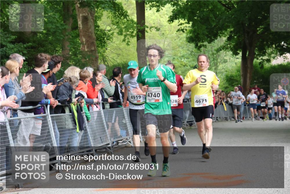 17.05.2025 - Störlauf Strokosch-Dieckow http://msf.ph/oto/7869031 17.05.2025 18:55:45 Ziel 4919, 4740, 128, 4671 meine-sportfotos.de