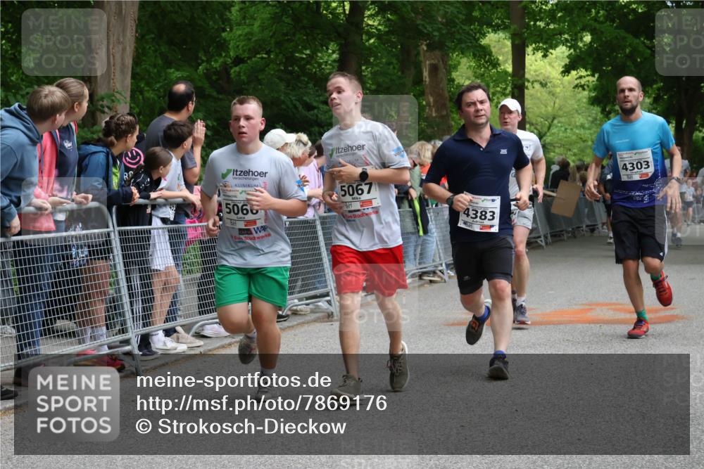 17.05.2025 - Störlauf Strokosch-Dieckow http://msf.ph/oto/7869176 17.05.2025 18:56:34 Ziel 5066, 5067, 4383, 4303 meine-sportfotos.de