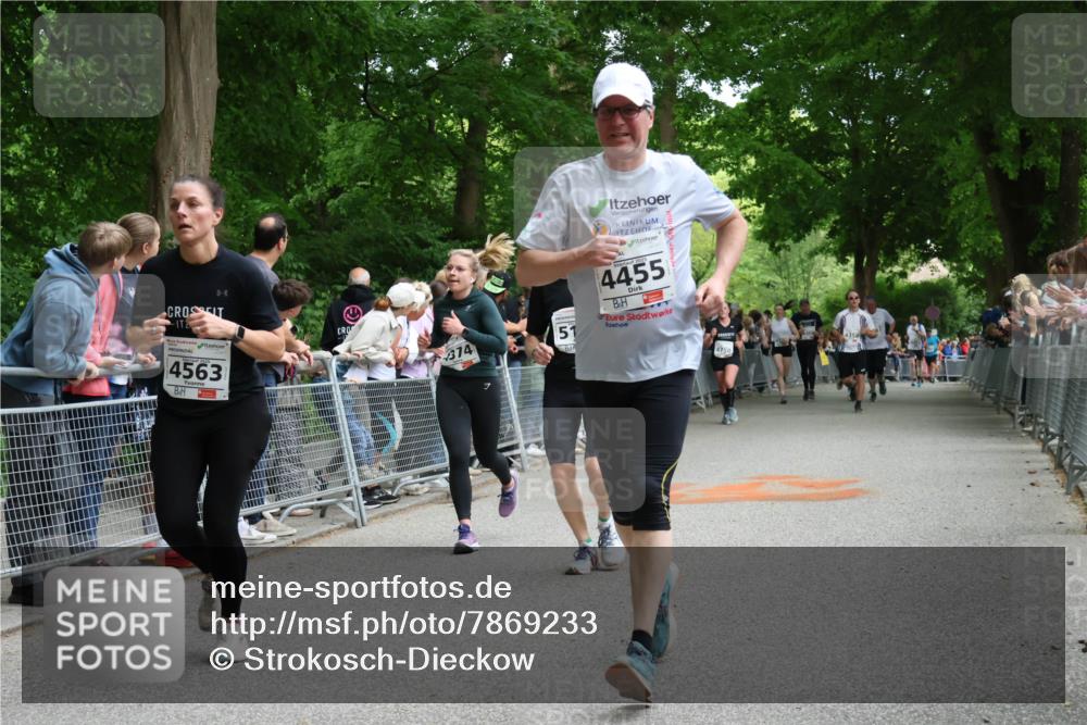 17.05.2025 - Störlauf Strokosch-Dieckow http://msf.ph/oto/7869233 17.05.2025 18:56:49 Ziel 34, 4563, 5, 374, 2025, 4455, 4750, 4358 meine-sportfotos.de