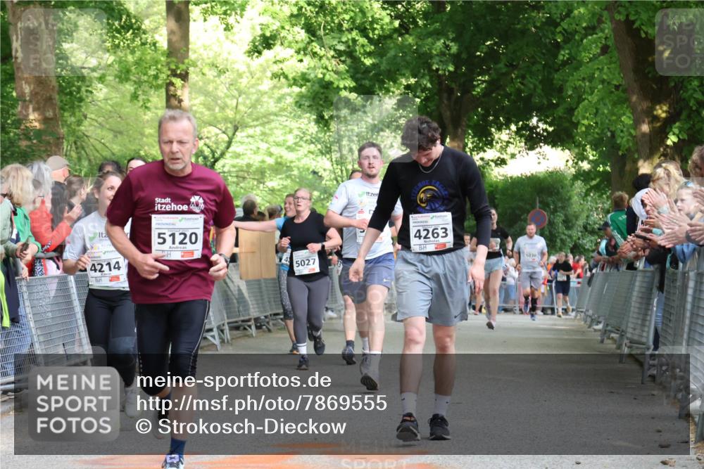 17.05.2025 - Störlauf Strokosch-Dieckow http://msf.ph/oto/7869555 17.05.2025 18:58:18 Ziel 5120, 4214, 5027, 4263, 5030 meine-sportfotos.de