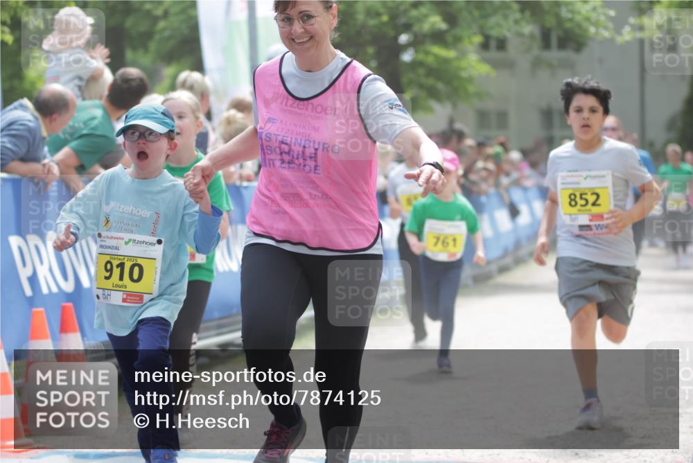 17.05.2025 - Störlauf H.Heesch http://msf.ph/oto/7874125 17.05.2025 14:16:49 Ziel  meine-sportfotos.de