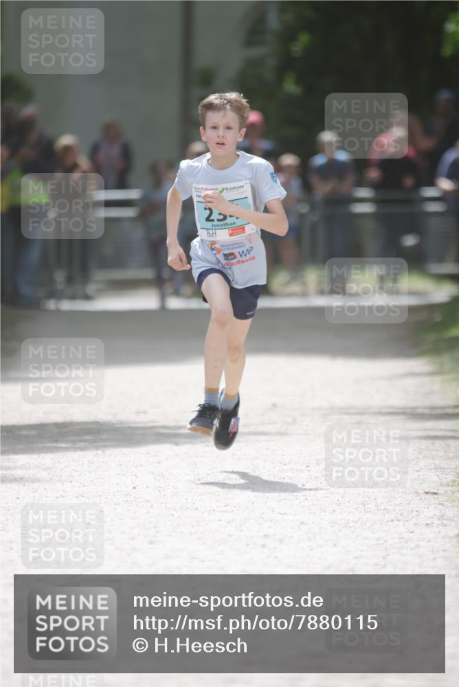 17.05.2025 - Störlauf H.Heesch http://msf.ph/oto/7880115 17.05.2025 13:39:27 Ziel  meine-sportfotos.de