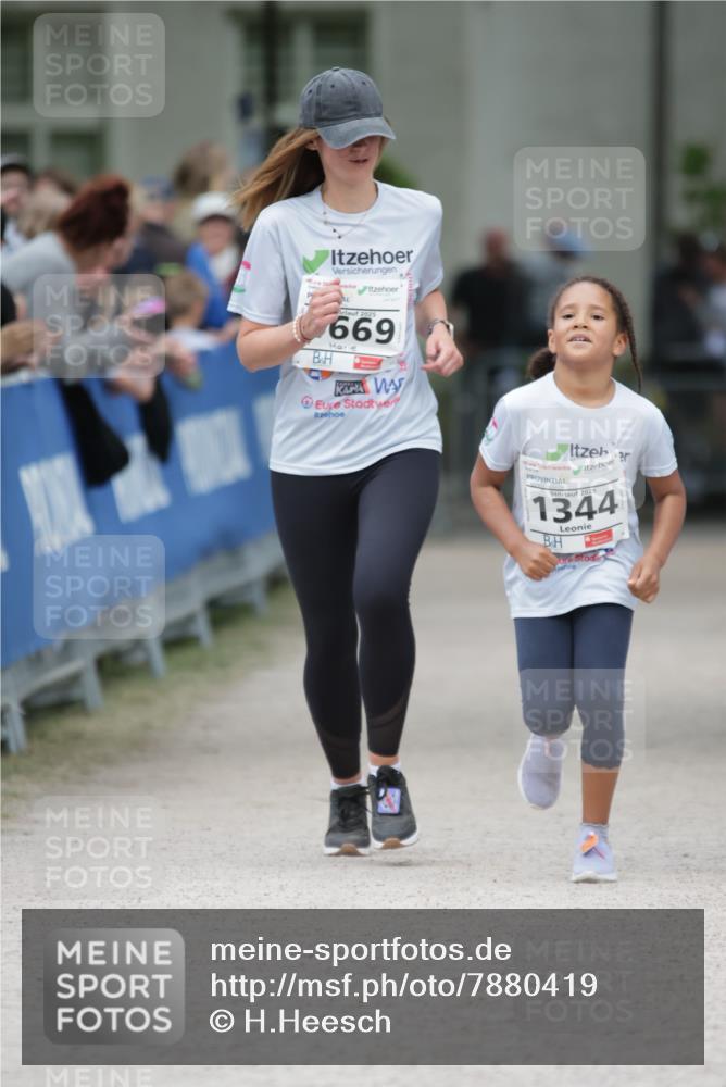 17.05.2025 - Störlauf H.Heesch http://msf.ph/oto/7880419 17.05.2025 14:59:58 Ziel  meine-sportfotos.de