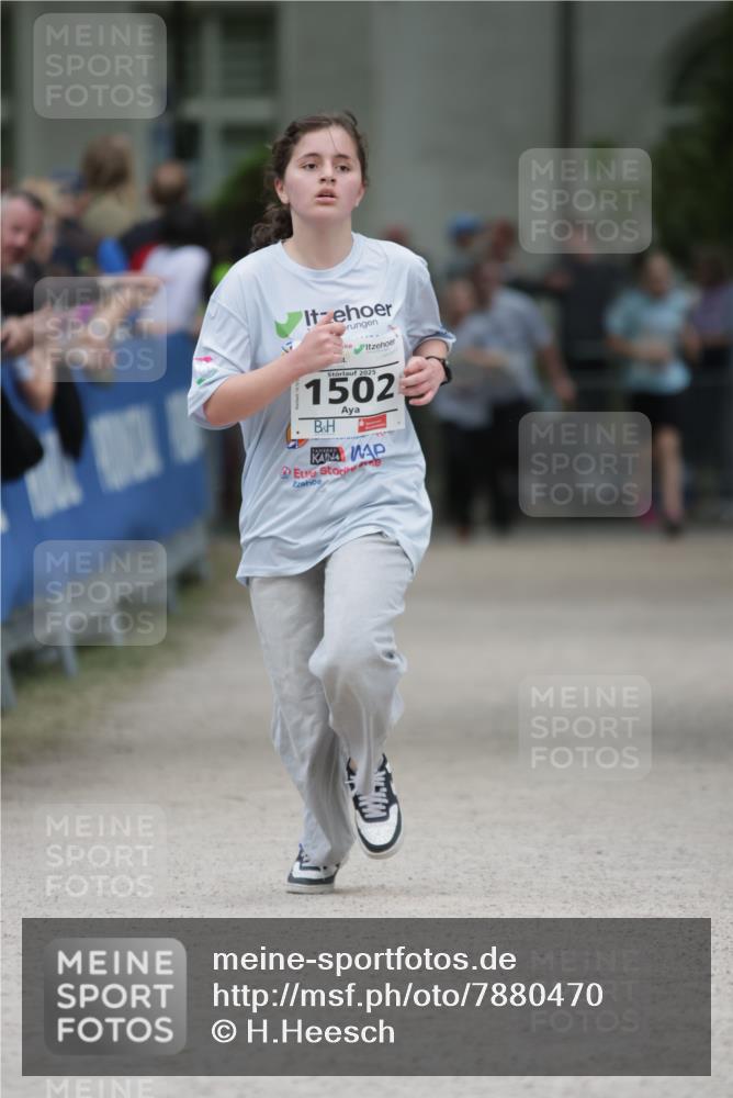 17.05.2025 - Störlauf H.Heesch http://msf.ph/oto/7880470 17.05.2025 15:00:11 Ziel  meine-sportfotos.de