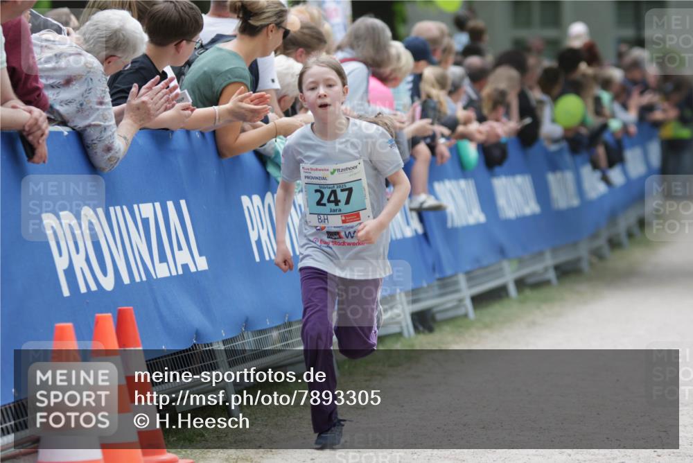 17.05.2025 - Störlauf H.Heesch http://msf.ph/oto/7893305 17.05.2025 13:41:44 Ziel 2025, 247 meine-sportfotos.de