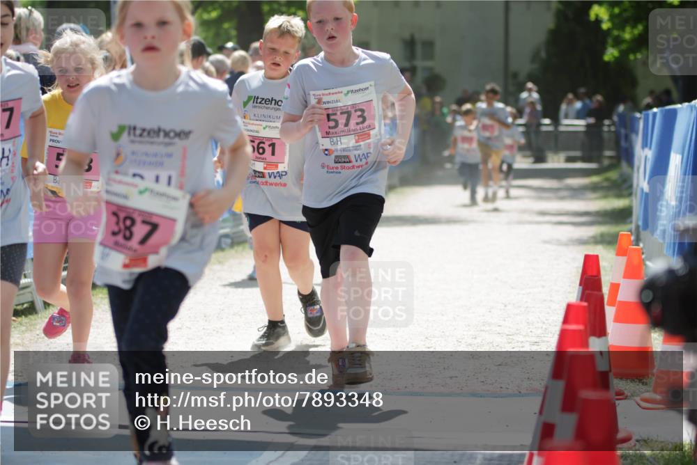 17.05.2025 - Störlauf H.Heesch http://msf.ph/oto/7893348 17.05.2025 14:02:23 Ziel 7, 3, 561, 2025, 573, 387 meine-sportfotos.de