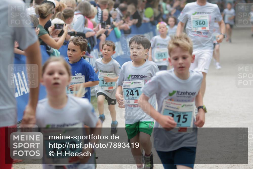 17.05.2025 - Störlauf H.Heesch http://msf.ph/oto/7893419 17.05.2025 13:42:19 Ziel 20, 120, 2025, 241, 220, 361, 315, 360 meine-sportfotos.de