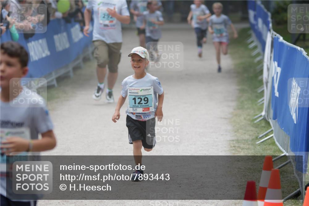 17.05.2025 - Störlauf H.Heesch http://msf.ph/oto/7893443 17.05.2025 13:42:27 Ziel 292, 2025, 129 meine-sportfotos.de