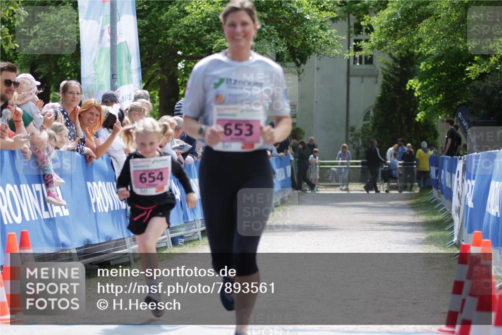 17.05.2025 - Störlauf H.Heesch http://msf.ph/oto/7893561 17.05.2025 14:05:00 Ziel 654, 653 meine-sportfotos.de