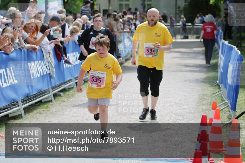 17.05.2025 - Störlauf H.Heesch http://msf.ph/oto/7893571 17.05.2025 14:06:17 Ziel 9310, 535, 534 meine-sportfotos.de
